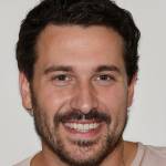 Gordon Lewis Profile Picture