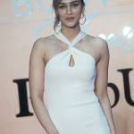 Kriti sanon height in feet Profile Picture